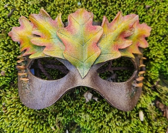 Autumn Oak with Shelf Mushrooms mask