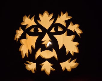Calabaza de espuma tallada de hombre verde