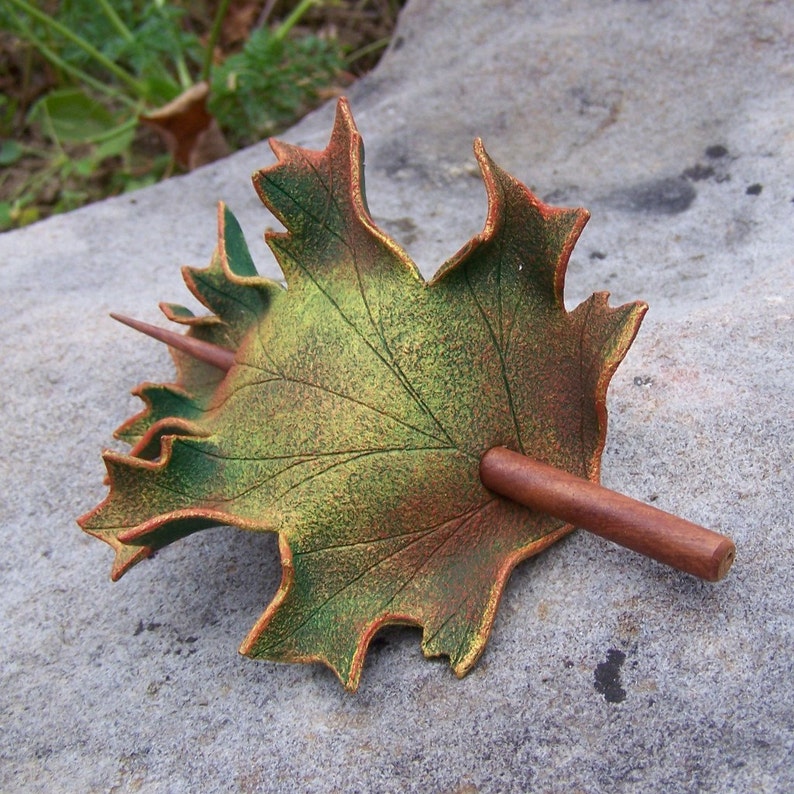 Autumn Oak Leaf Leather Hair Cup image 2