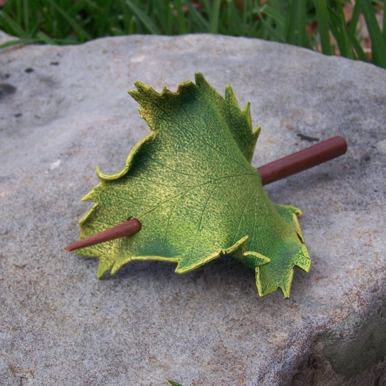 Green Sycamore Leaf Hair Cup image 1