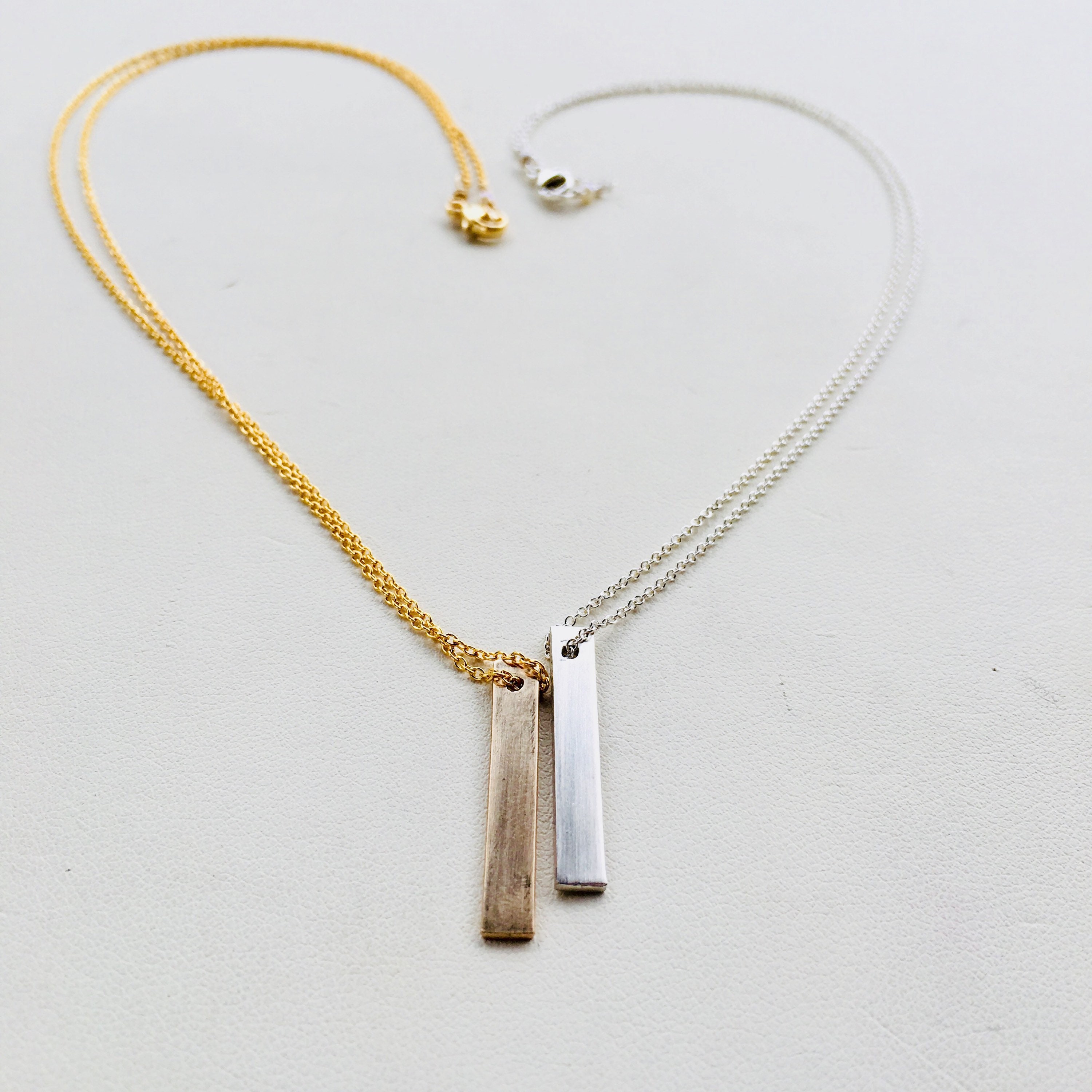 アクセサリー Bar Necklace Coordinates Vertical Bar Necklace 10K Yellow Gold 18