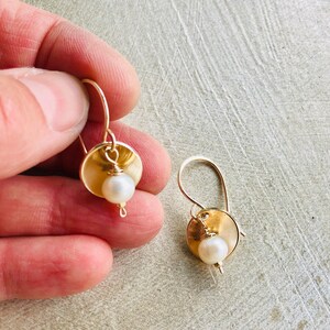 Oyster Pearl Earrings, Pearl Earrings, Hammered Disc Earrings, Everyday Earrings, Gifts for Her, Dome Earrings image 3