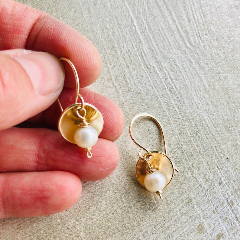 Oyster Pearl Earrings, Pearl Earrings, Hammered Disc Earrings, Everyday Earrings, Gifts for Her, Dome Earrings image 3