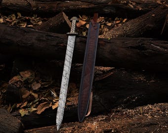 Custom Handmade Damascus Steel Ragnar Lothbrok Viking Sword – Functional Battle-Ready Replica with Leather Sheath Personalized Gift for Him