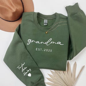 Custom Grandma Embroidered Sweatshirt, Personalized Granny Hoodie with Grandkids Name, Gramma Outfit, Gigi Mimi Clothing, Mothers Day Gifts