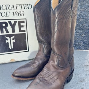 Stivali vintage Frye Billy Pull on color SMOKE, usati ma in buone condizioni.