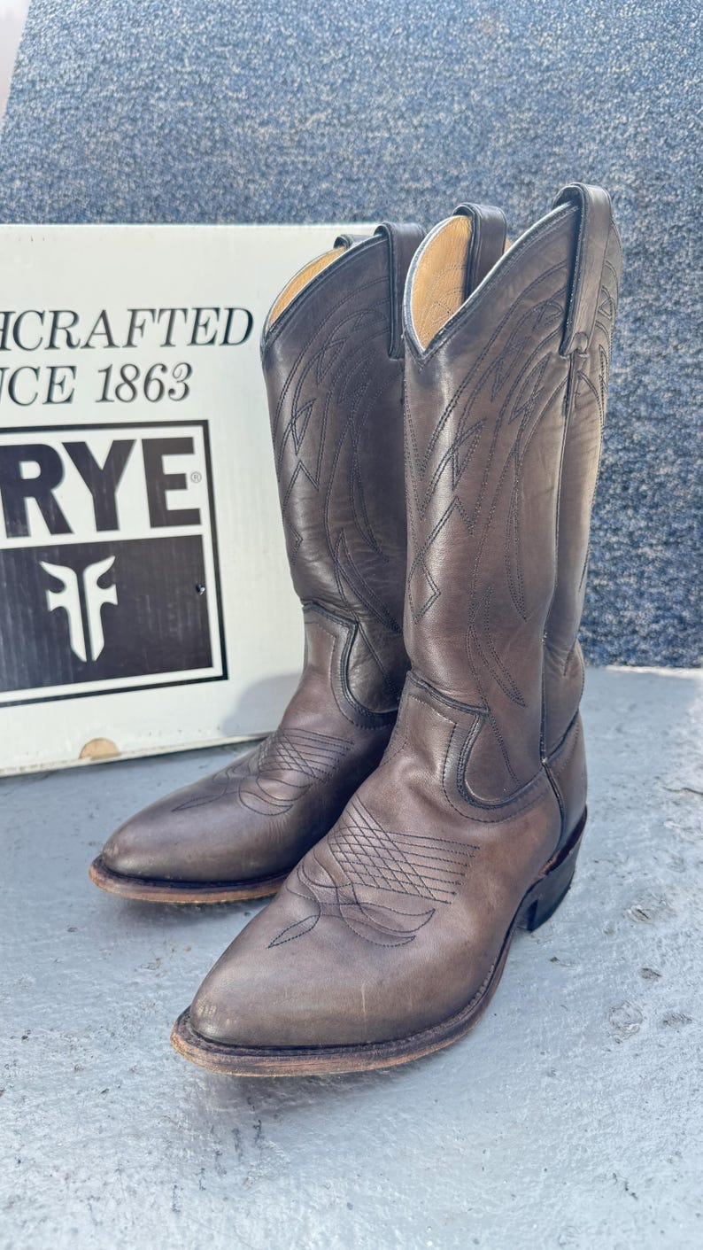 Toes With Rye Vintage Pre-loved Frye Billy Pull on Color SMOKE Boots - Etsy