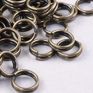 100 Antique Brass Split Ring Findings - 6mm Bronze Split Rings for Jewelry Making (FSAB88)