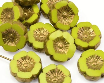 Abalorios de flores de hibisco de 12 mm - Gaspeita verde olivino claro verde opaco con acabado en bronce - Abalorios de flores de vidrio checo para joyería de primavera #190