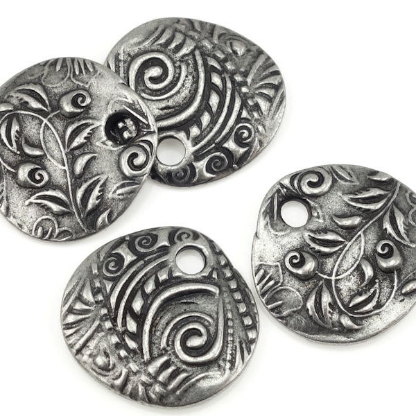 Bohemian Charms Silver Charms TierraCast 5/8" JARDIN Antique Pewter Charms Dark Antique Silver Flower Nature Woodland Fern Woodland (P1385)