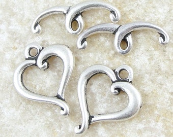 El corazón alterna el cierre de plata TierraCast JUBILEE HEART Clasp Hallazgos - Plata antigua Toggle Tierra Cast (PF67)