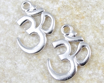 Om Pendants TierraCast OM Bright Rhodium Silver Pendant Yoga Charms for Mindfulness Jewelry Meditation Charms Aum Hindu Charms (P771)