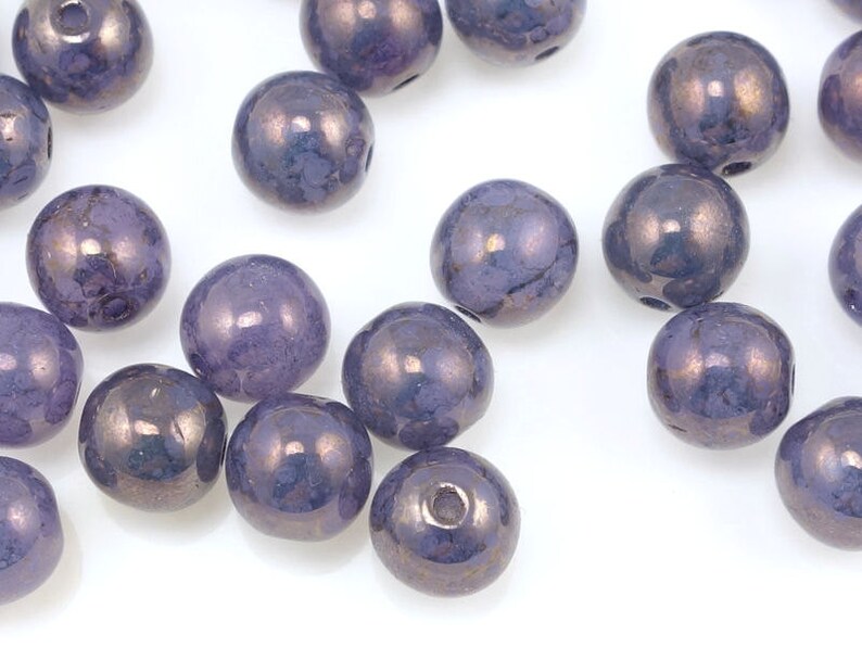 50 Milky Alexandrite Moon Dust 6mm Round Beads Lavender Lilac Violet Purple Beads Czech Glass Druks image 2