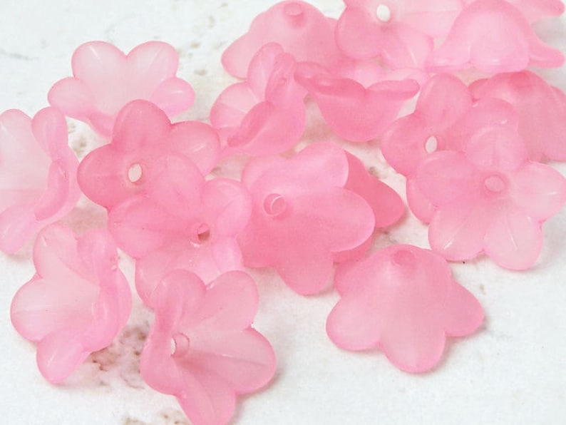 18 LIGHT PINK Flower Beads Frosted Lucite Flower Bead 7mm x 13mm Trumpet Flower Beads Candy Pink Bubblegum Pink Light Rose Pink Beads immagine 1