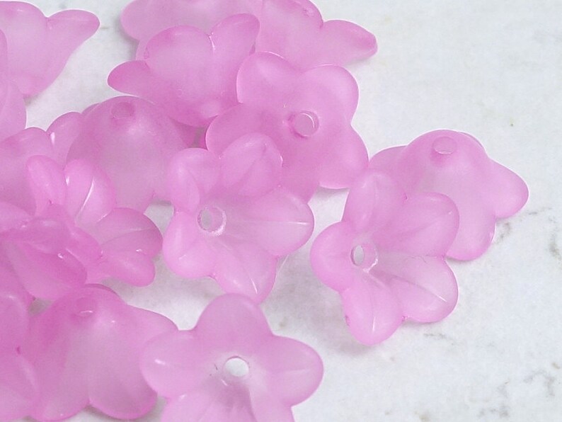 18 LIGHT ORCHID PINK Lucite Flower Bead Frosted Lilac Mauve Pink 7mm x 13mm Trumpet Flower Beads Light Amethyst Purple Pink image 1