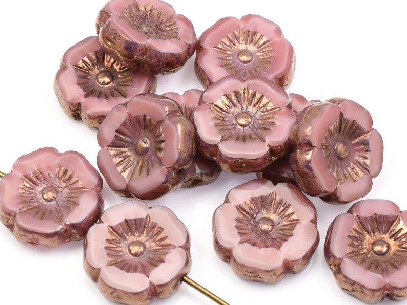 Abalorios de flores de hibisco de 12 mm Abalorios de flores rosas polvorientas Seda rosa con acabado en bronce Abalorios de flores de vidrio checo para joyería de primavera 191 imagen 1