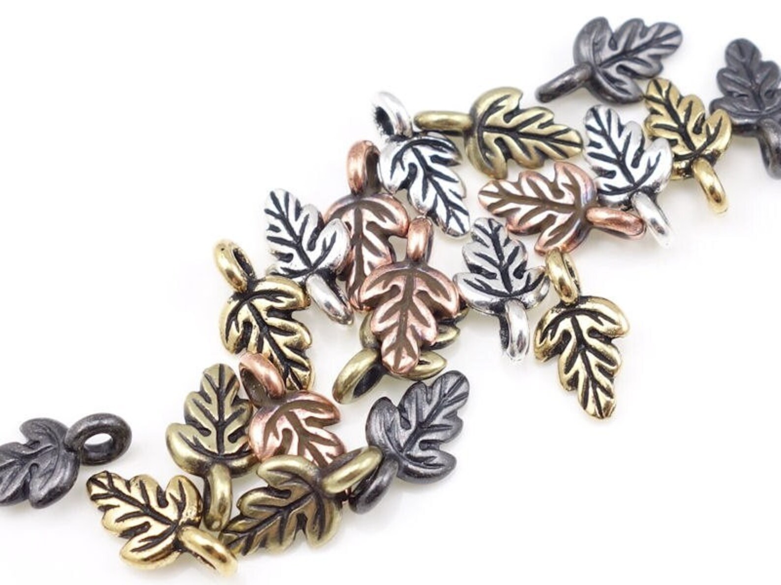 20 Oak Leaf Charms Assorted Colors Mix Set Autumn Leaves Fall Etsy