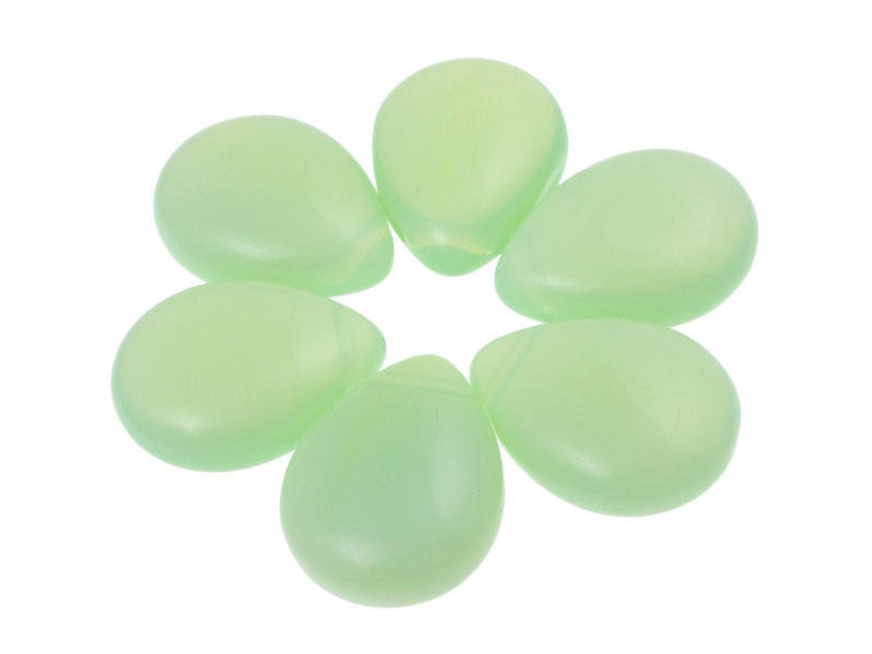 Light Green Briolettes Czech Glass Teardrops Milky Light Peridot Gree…