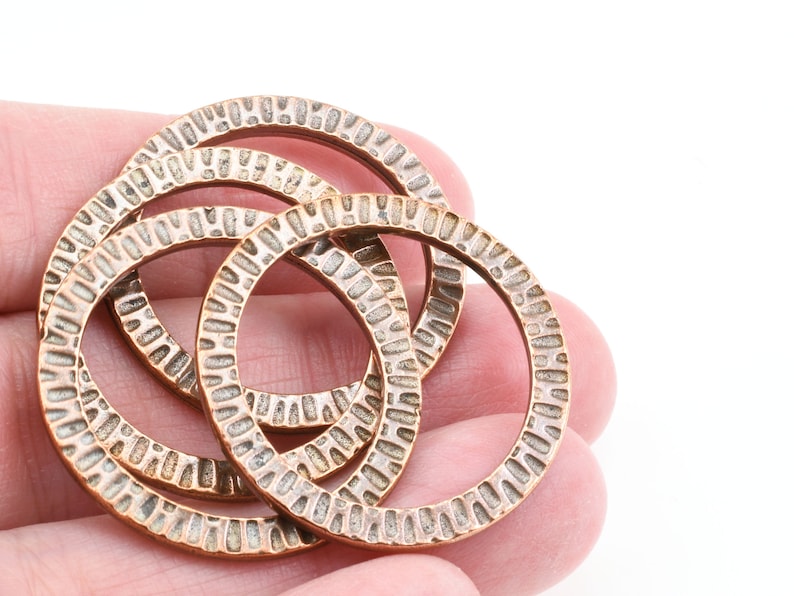 Large Antique Copper Rings TierraCast RADIANT RING Tierra Cast 1 1/4 Textured Metal Ring 32mm Diameter P634 Bild 3
