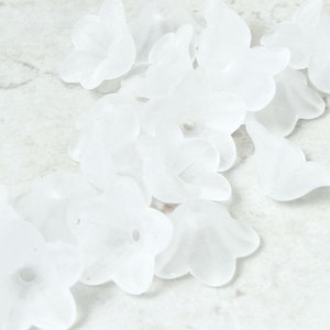 18 ICE WHITE Frosted Lucite Flower Bead 7mm x 13mm Trumpet Flower Beads Ice White Snow White image 1