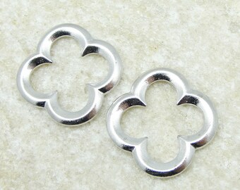 4+ Silver Quatrefoil Pendants TierraCast 21mm Large Quatrefoil Links - Bright Rhodium Silver Quatrefoil Charms - 94-3141-61 (P987)