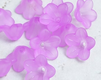 18 LILAC PURPLE Lucite Flower Bead 7mm x 13mm Trumpet Flower Beads Frosted Lucite Flower Light Purple Flower Beads Orchid