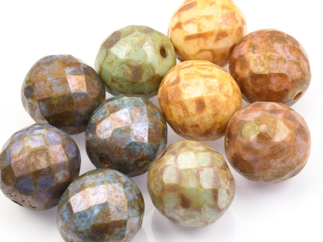 Presto cut beads glass beads ( set of 12 colours )