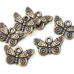 Antiguos Amuletos de latón Mariposa Encantos TierraCast Spiral Butterfly Summer Charms Insect Charms Bug Charms Bronze Charms P1096 imagen 2