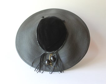 1950s Wide Brim Straw Hat / 50s Black Straw & Velvet Large Saucer Sun Hat