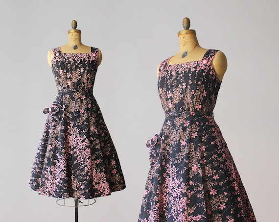 1950s Vintage Dress / 50s Black and Pink Cotton Fl