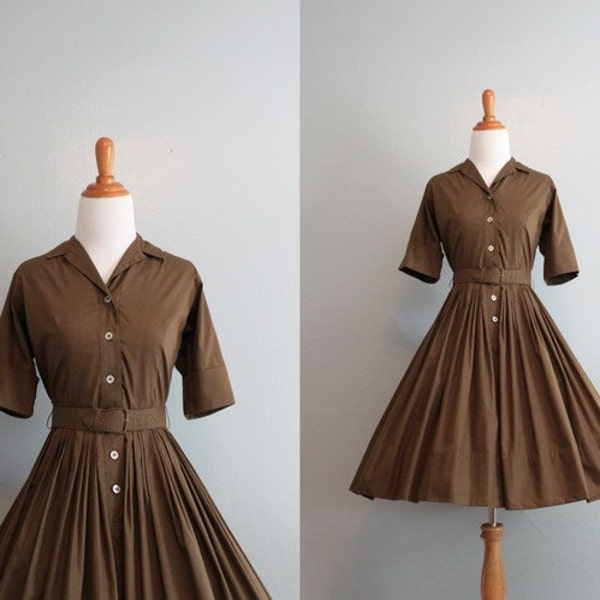 Vintage 50s Dress / 1950s Full Skirt Day Dress / Fifties Shirtwaist Dress