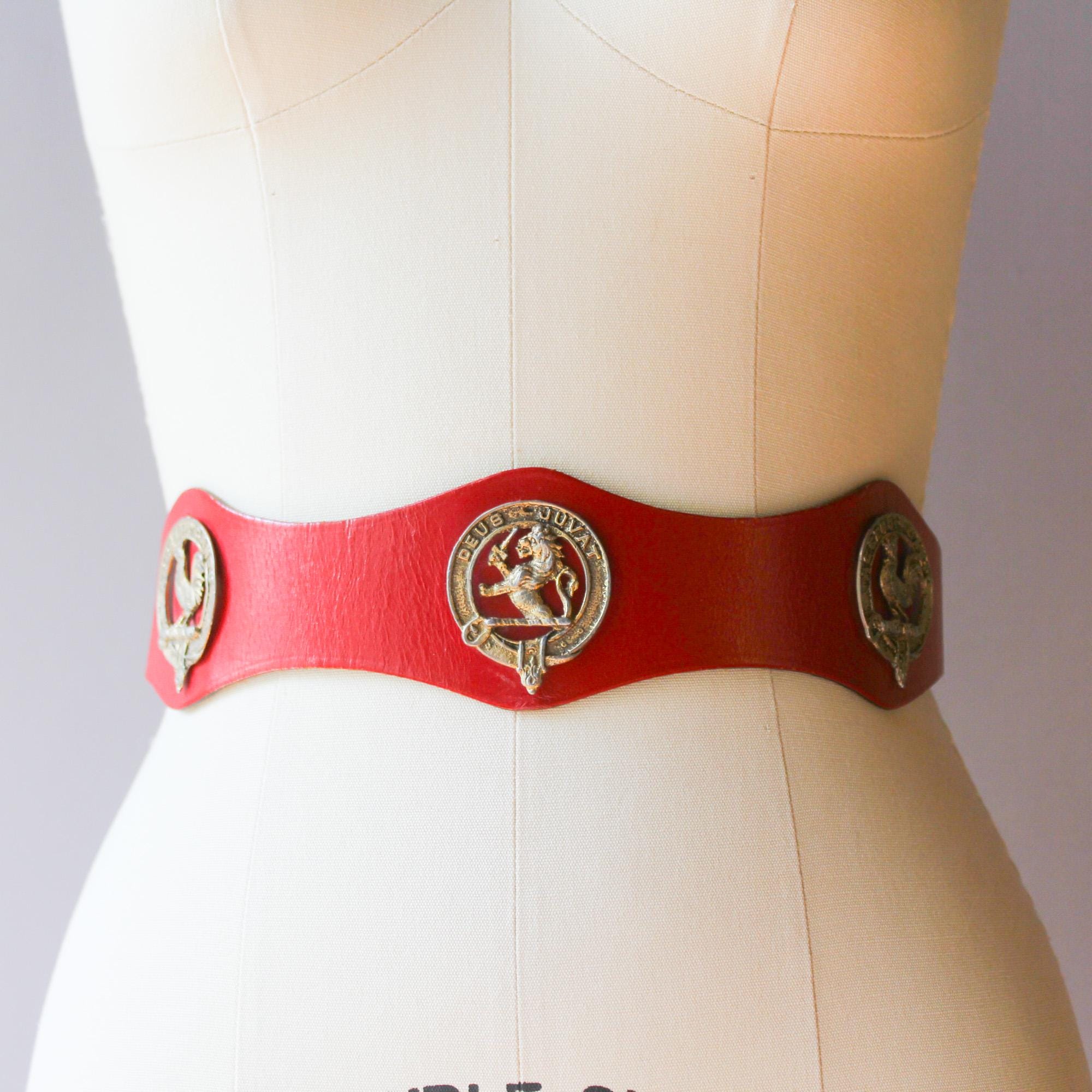 Vintage Wide Metal Textured Medallion Belt Size S/M (36\
