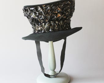 Buy Vintage 1930s - 1940s Black Straw Tilt Hat With Net  display picture 3