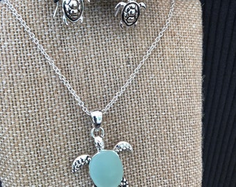 Conjunto de joyas de tortuga de cristal marino: collar y pendientes