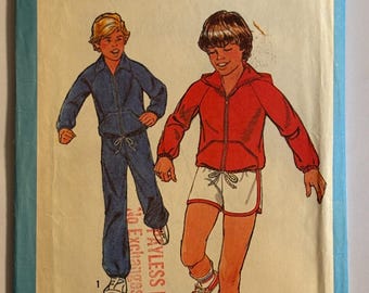 Simplicity 8449 新品未裁断 男の子用 サイズ12 裏地なしジャケット（フード付きまたはフードなし）、パンツ＆ショーツの型紙