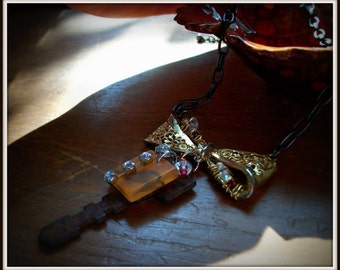 Fancy Rustic Vintage Inspired Necklace