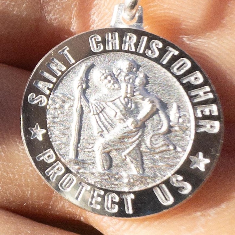 Italian Saint Christopher pendant, 925 sterling silver, saint coin necklace, Christian necklace, Catholic pendant, sterling silver religious jewelry, protection necklace, traveler's charm, Italian silver pendant, Saint Christopher medallion, Catholic