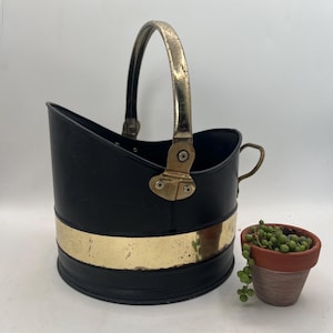 Vintage Black & Brass Coal Bucket, Made in England / Planter / Coal Scuttle Bucket / Moody, Old World / Victorian / Dark Academia