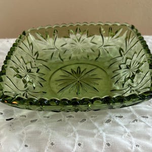 Vintage Candy Dish ~ Avocado Hazel Atlas Green Glass ~ Serving ~ Hazelware ~ Bowl