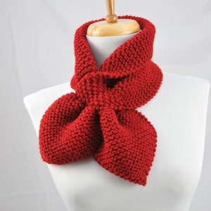 KNITTING PATTERN Stay Put Scarf II Pull Through Keyhole Scarf Instant Download image 2