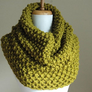 KNITTING PATTERN Oversized Cowl Easy Beginner Pattern PDF Chunky Super Bulky Yarn image 4