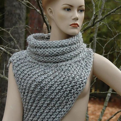 Knitting Pattern Katniss Cowl Huntress Vest - Etsy