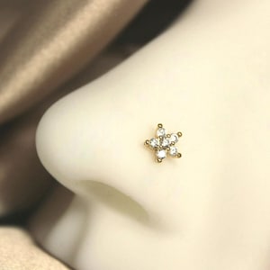 Gold Flower Nose Piercing Stud, Cute Floral Ball End Nose Stud, Simple Style Nose Piercing Jewelry