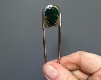 Llavero pequeño de jaspe heliotropo gigante con imperdible