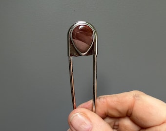 Llavero pequeño de jaspe imperial con imperdible gigante