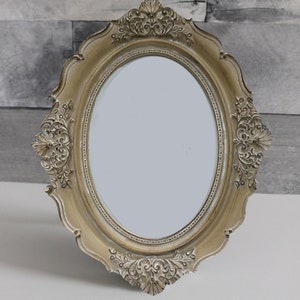 Oval Picture Frame - vintage style for classic decor for traditional art like silhouettes portraits etc