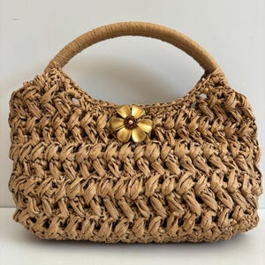 Handmade Brown Raffia Tote Bag – Woven Summer Handbag with Metal Handle – Eco-Friendly Crochet Purse