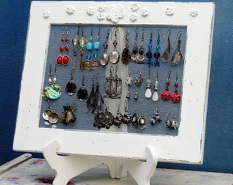 Shabby Chic EARRING HOLDER DISPLAY Rack / Cream / 25 - 35 Earrings, jewelry display, jewelry organizer