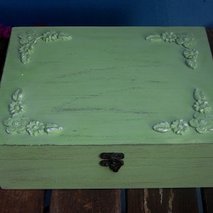 Organizzatore portagioie in legno "Shabby Chic" verde chiaro, portagioie vintage *** Acquista 1 dal negozio e ricevi 1 piccolo regalo ***