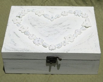 Creamy Shabby Chic Home Decor JEWELRY BOX, jewelry organizer, jewelry box vintage*** Buy 1 From The Shop And Get 1 Small Gift ***